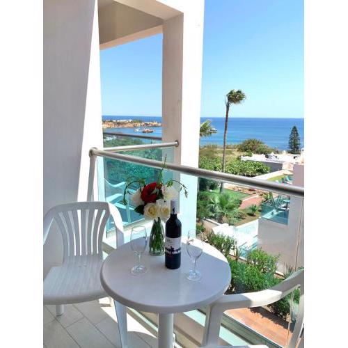 Chrysalis Hotel - Adults Only