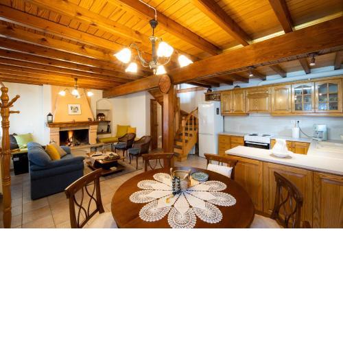 Chrysanthe [ Portaria ] Traditional Pelion House