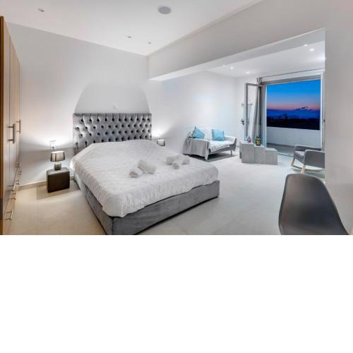 Chrysonisos Suites with Sunset & Seaviews near Kini