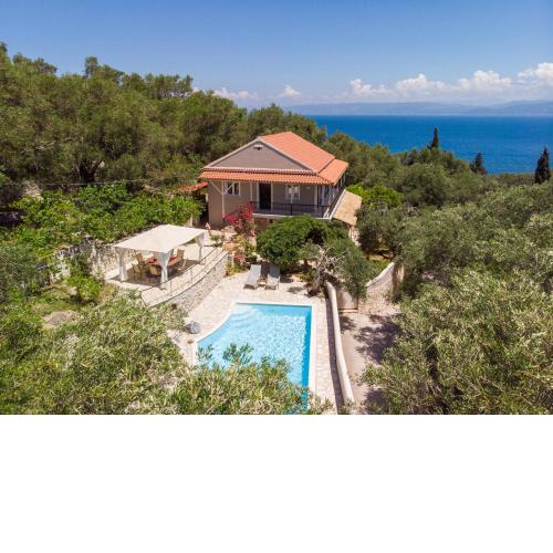 Chryssa Villa