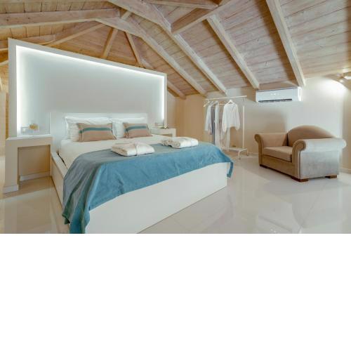 Chryssi Akti Family Villas
