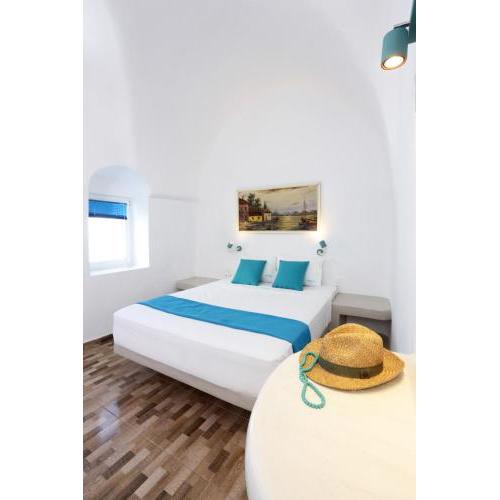 Church and Cave - Santorini Private Residences