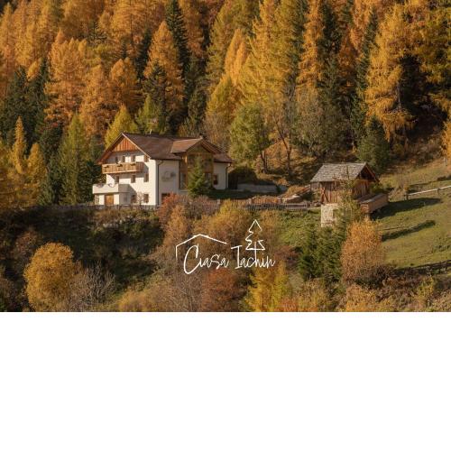 Ciasa Iachin Mountain Apartment
