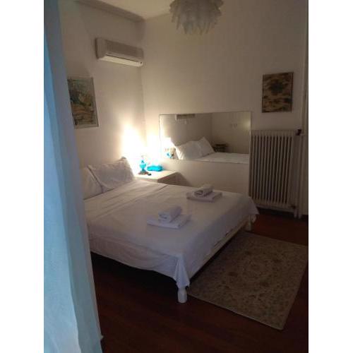 City Break Nearby Metro And Bus Express Airport