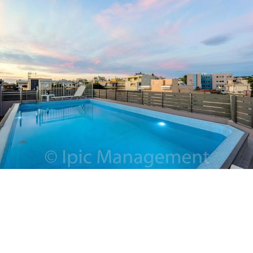City center apartment with ROOFTOP swimming pool
