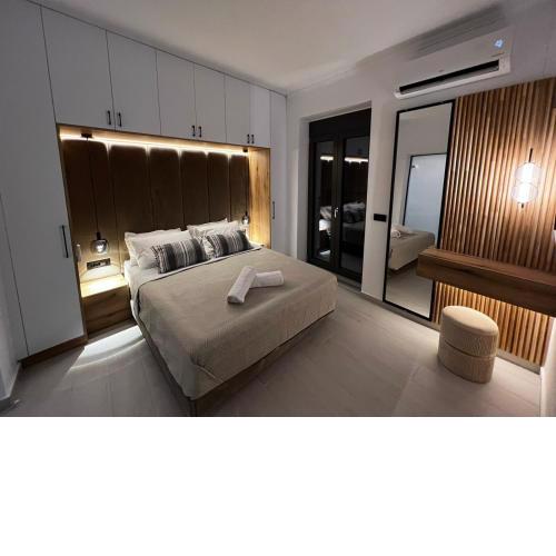 City Compass Luxury Suites