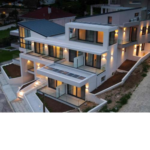 CITY HILL Luxury Apartments