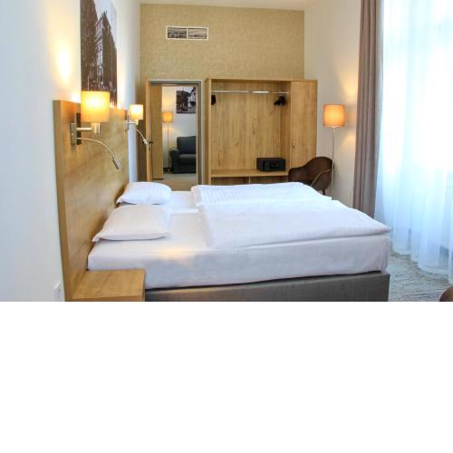 City Hotel Ring