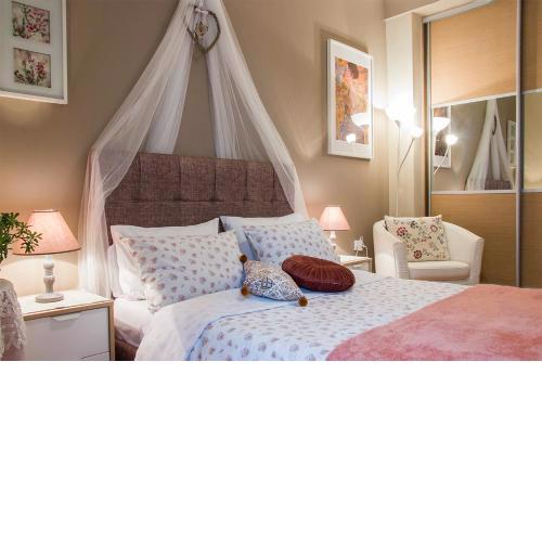 City stay close to the metro a charming flat