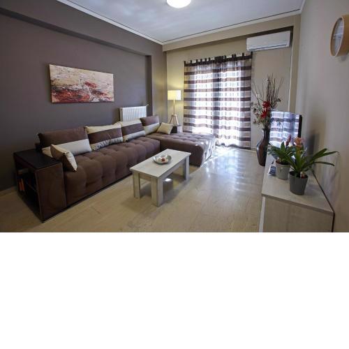 C.L.A. City Loux Apartment