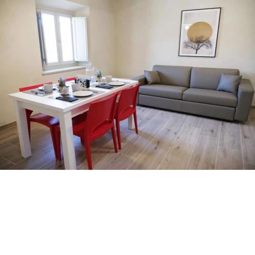 Classic Modern Apt Close To Pistoia - Happy Rentals