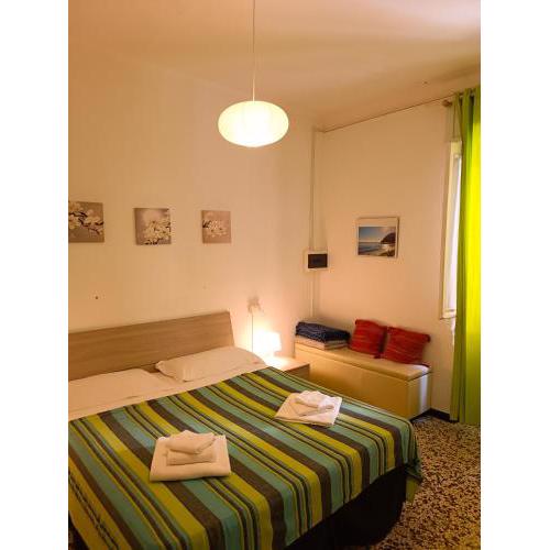 Classic Monterossino Apartment in Old Town