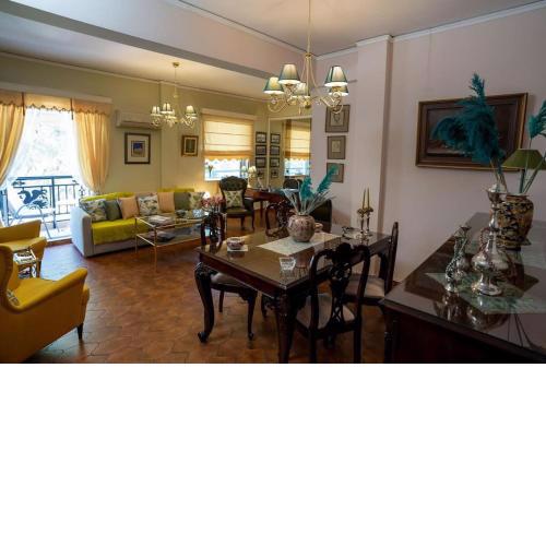 Classic Stylist House