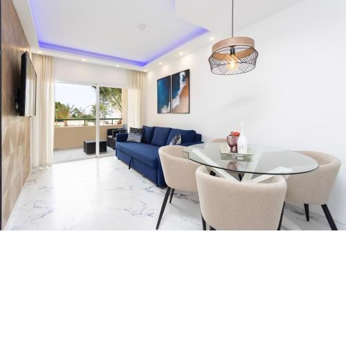 Classy 1st sea line apartment in the quiet area