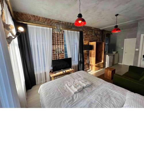 Classy furnished Studio in the heart of Karaköy 4