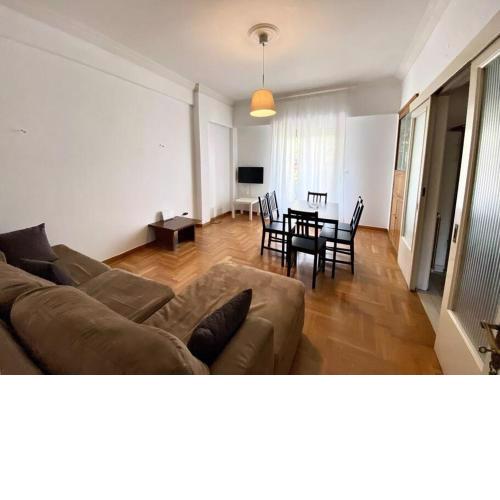 Cleopatra Vintage 3bedroom apartment