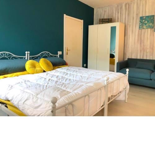 CLUA Holiday House