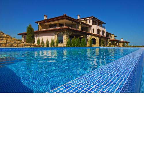 Club Residence at BlackSeaRama Golf