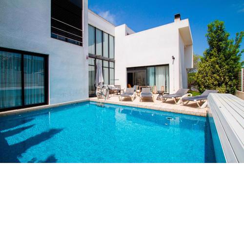 Club Villamar - Study