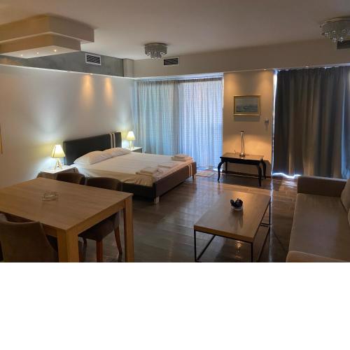 Coast Suites