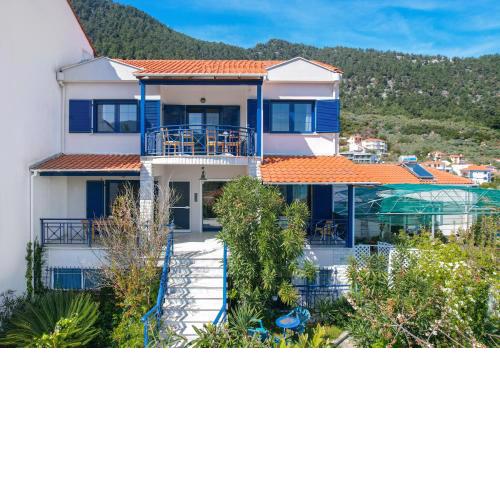 Coastal Charm