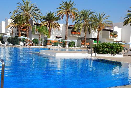 coastal town, 2 people, pool, fiber optic