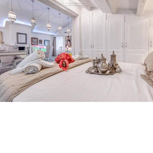 Coconella Suite