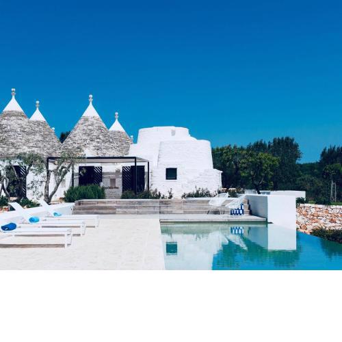 Cocotrullo with Infinity Pool