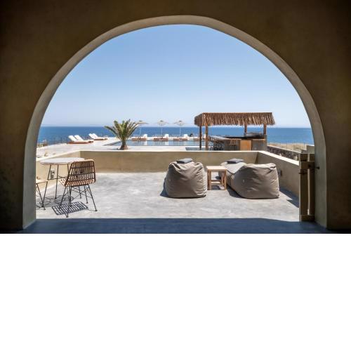 Colombos Beachfront