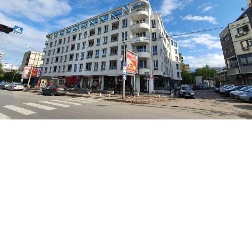 Colonel apartment 955