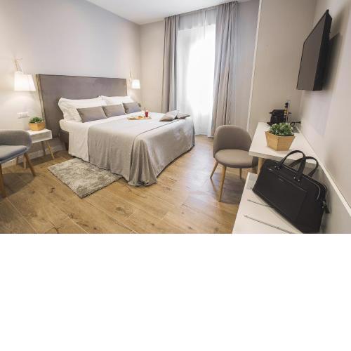 Colonna Luxury Suites
