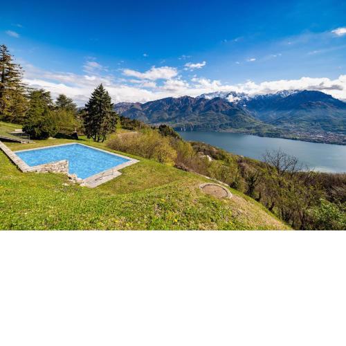 Color Flat in Villa my Bellagio
