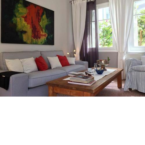 Colorful 110 m2 house in Chania City Center!
