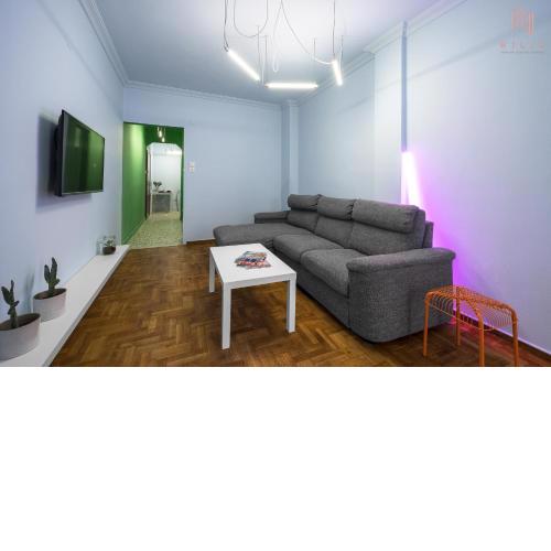 Colorful, Nilie Hospitality MGMT
