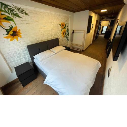 Colorful Suite next to Tram and Shore with Balcony