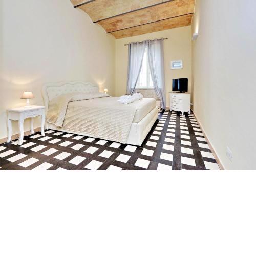 Colosseum Suite