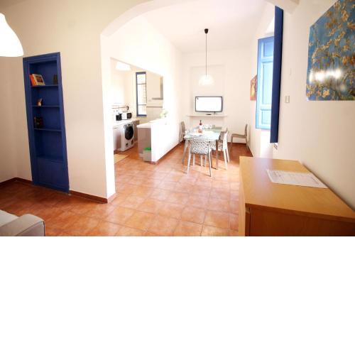 Colosseum Super Family Apartment