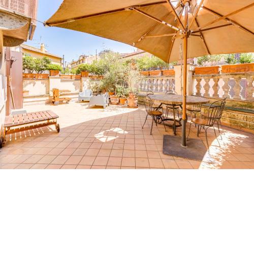 Colosseum Terrace Apartment