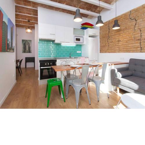 Colour Pop FIRA by MyRentalHost