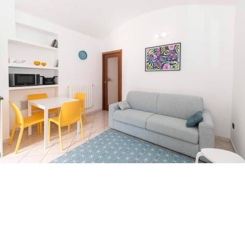 Colourful Flat San Donato