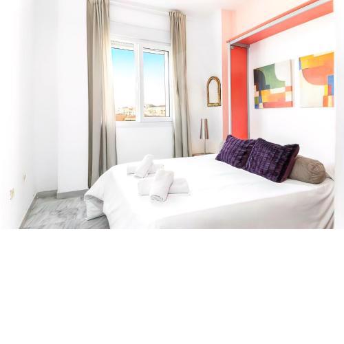 Colourful & Lovely Suite with River Views
