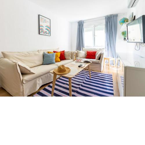 Colours Apartment and Garage Historical Center 4 pax