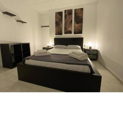 COMFORT ROOM AIRE CONDITIONER in APARTMENT SHARED in playa las vistas Los Cristianos Habitaciones, Stanza