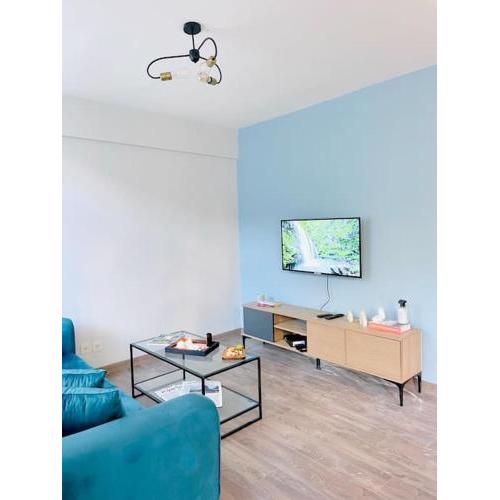 Comfortable 2+1 in Cihangir Center