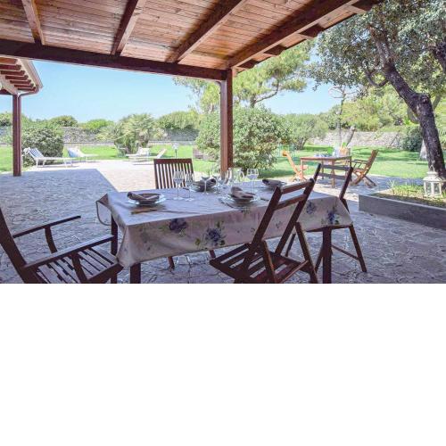 Comfortable and spacious villa - Baia Domizia