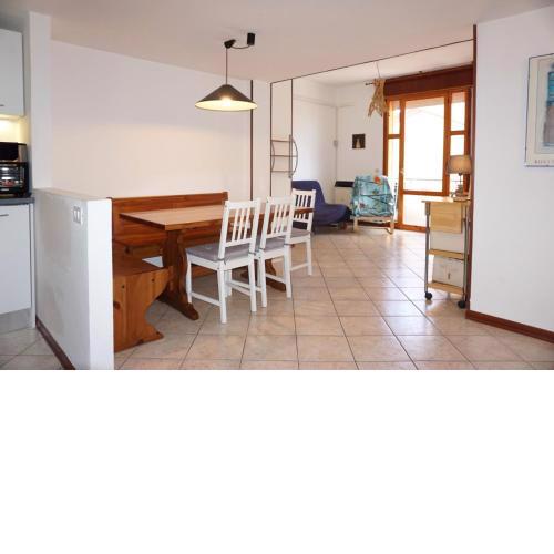 Comfortable Apartment in Great Location in Porto Santa Margherita by Beahost