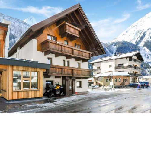 Comfortable apartment in L ngenfeld with ski storage