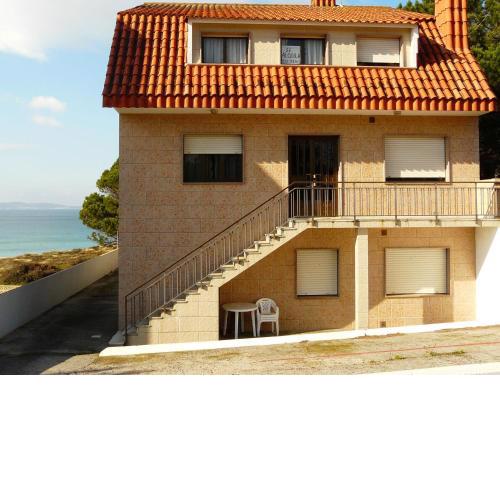 Comfortable Apartment in Sanxenxo with Terrace