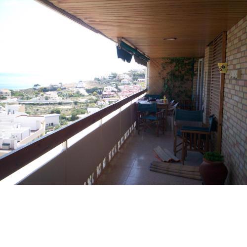 Comfortable apartment on the 10t floor with seesight and balcony