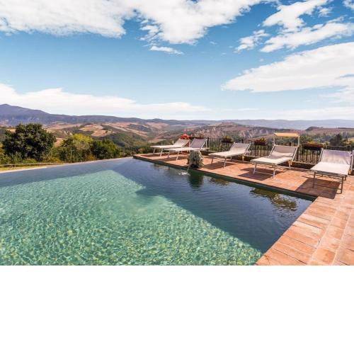 Comfortable apartment with stunning views near hot springs
